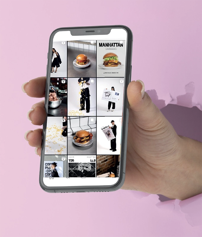 Identidade e presença digital — hamburguer e celular